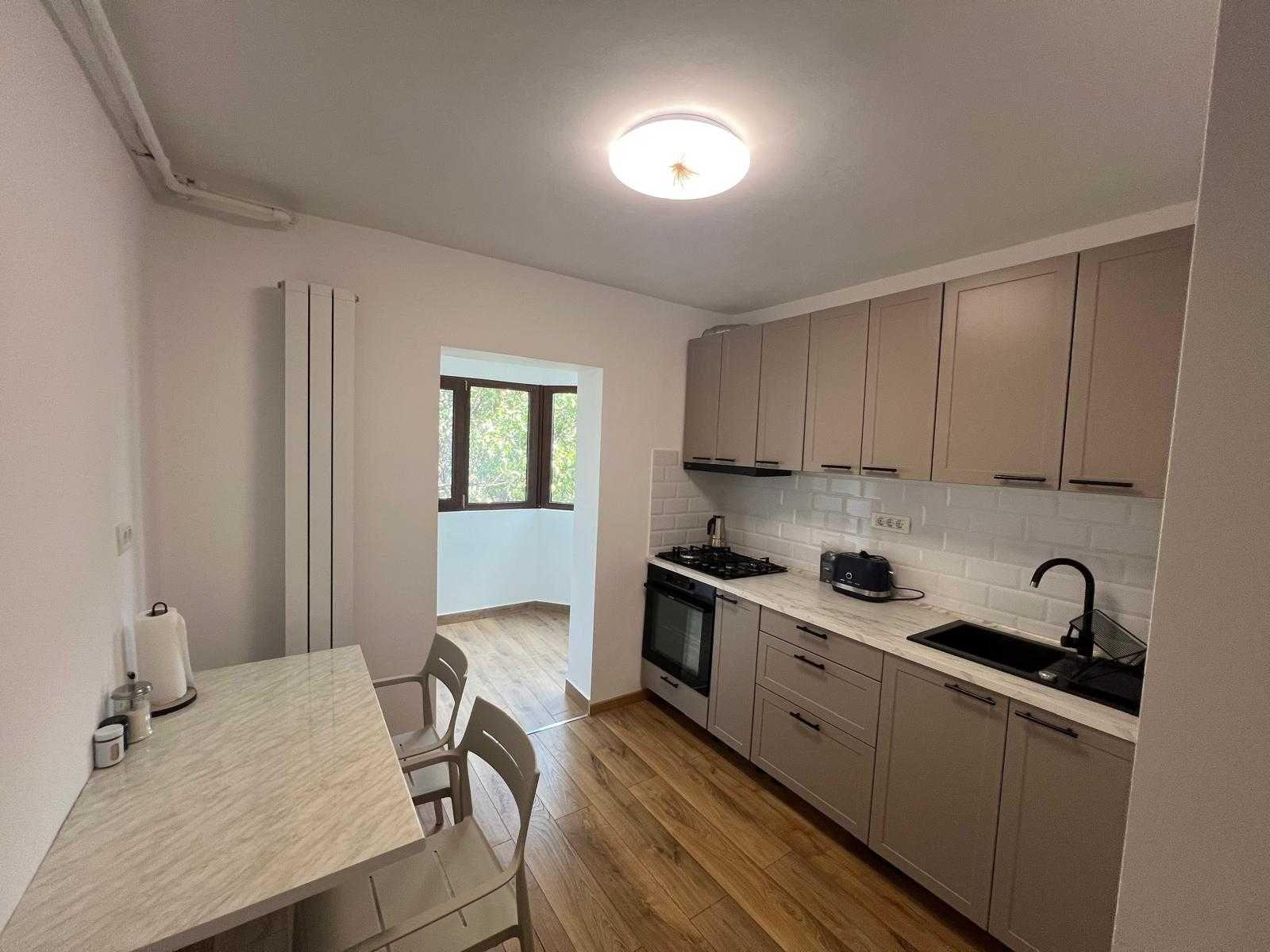 inchiriez apartament sezonul estival aproape de zoom beach