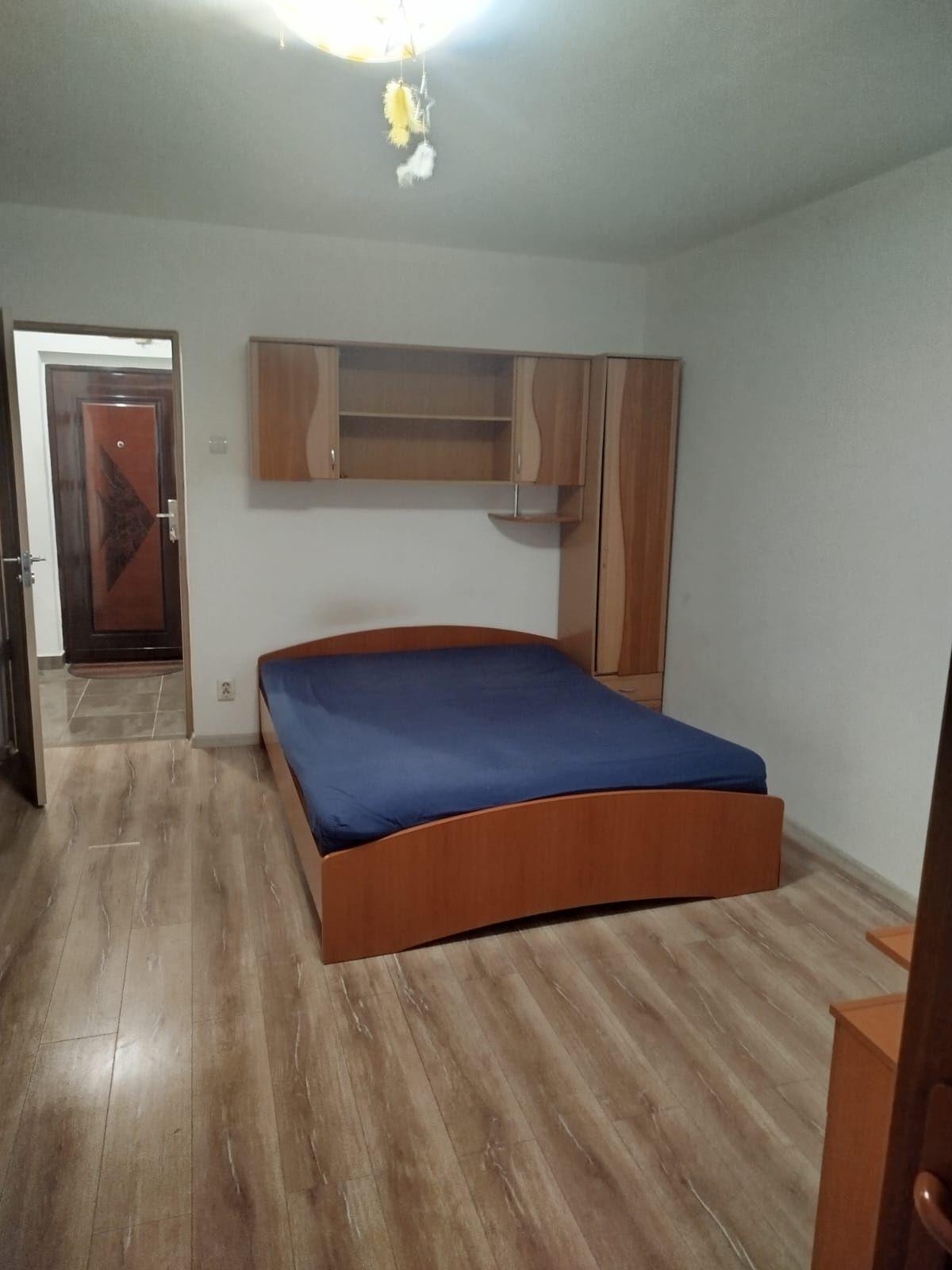 Inchiriez garsoniera Brazda craiova