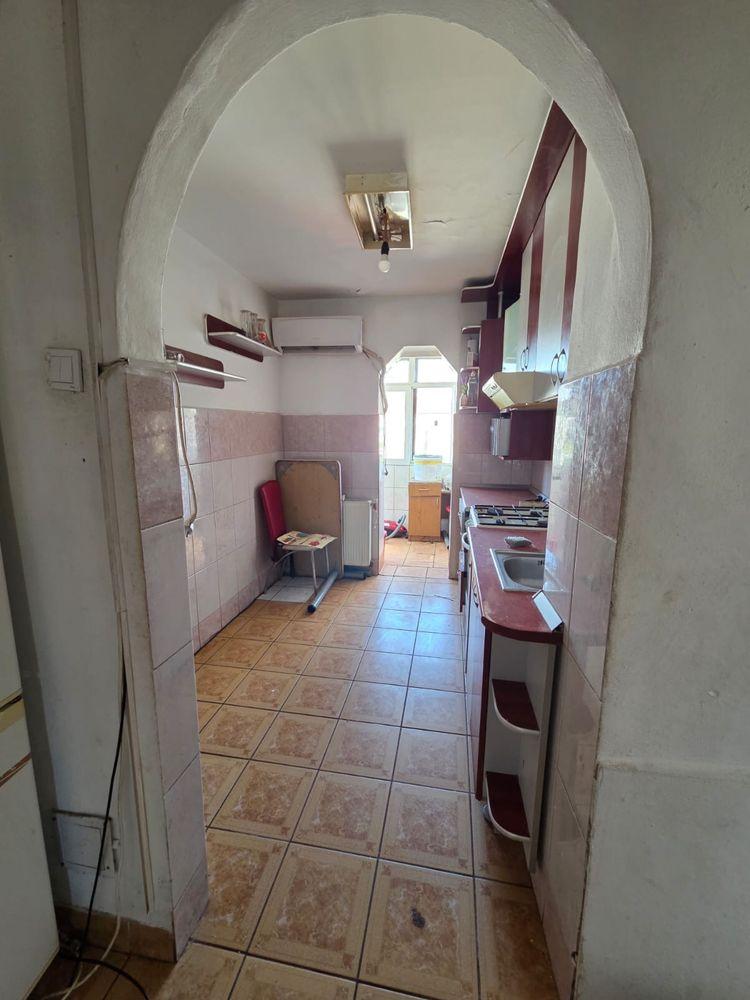 Vand apartament 2 camere PB decomandat ,Minerilor (Aluminei)