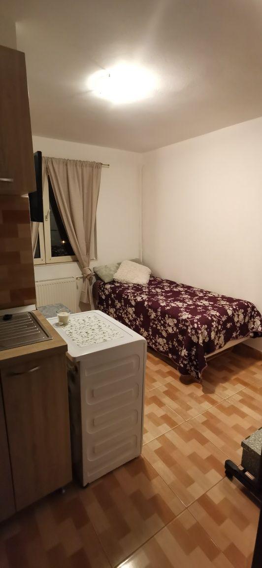 De închiriat garsonieră zona B-dul Dacia