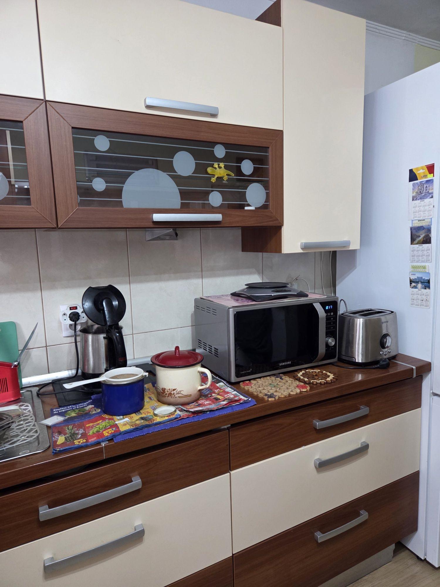 Închiriez garsoniera 24m²