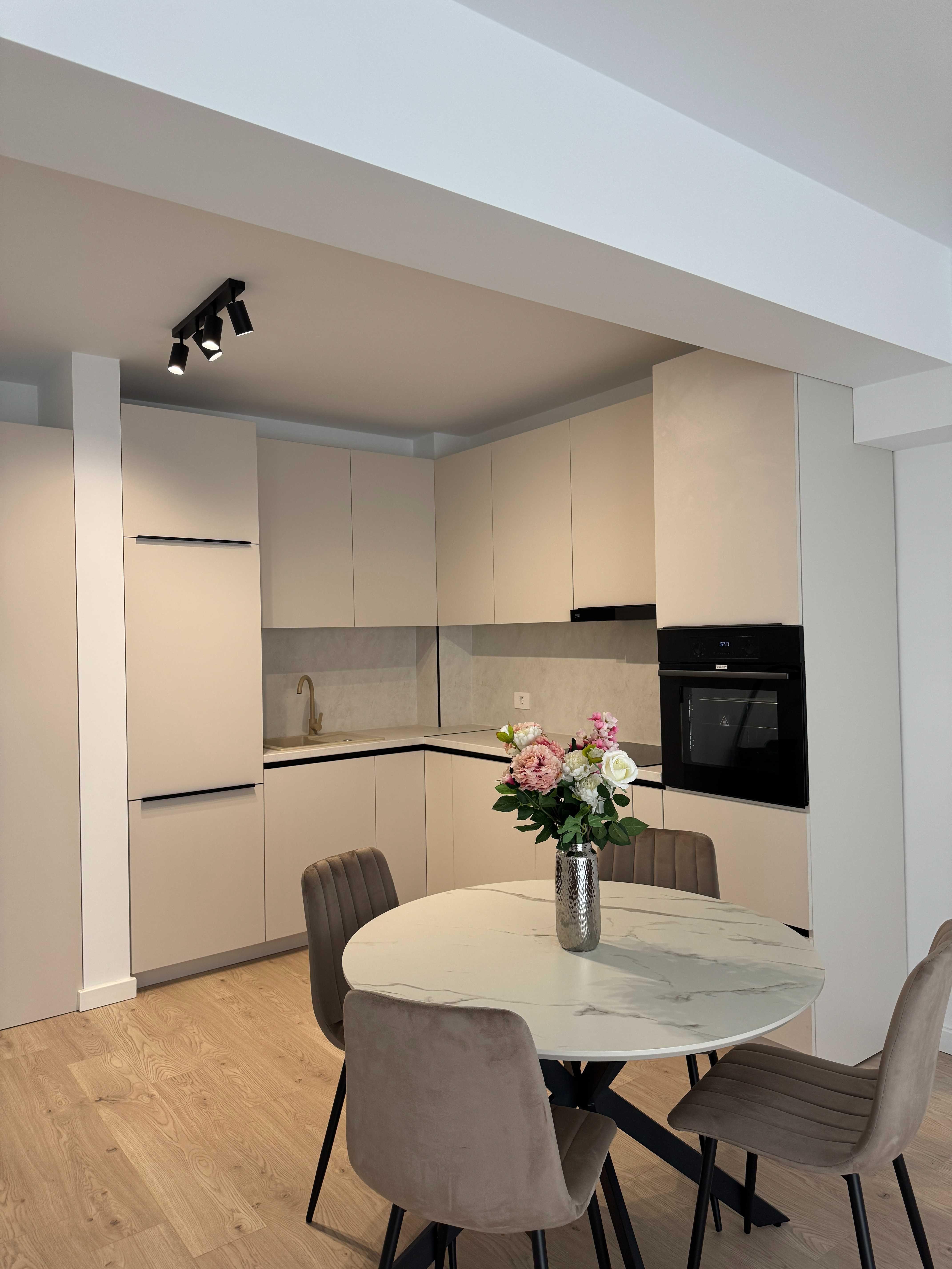 Apartament nou cu 2 camere de inchiriat in Prima Arena