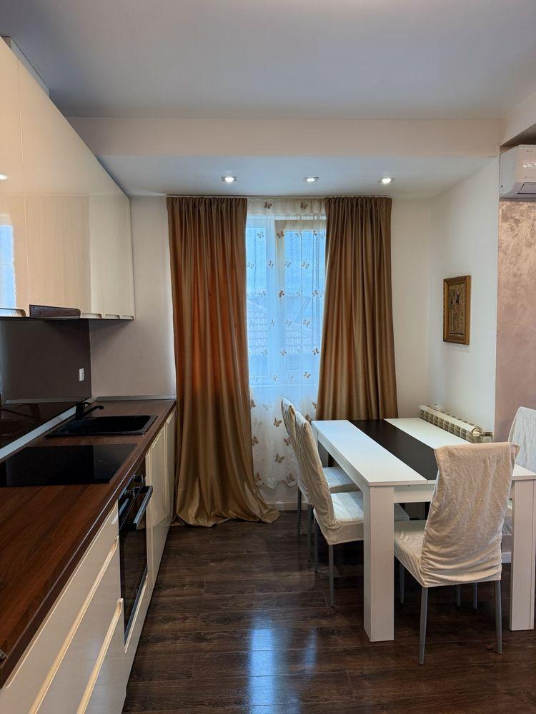 Inchiriez apartament 3 camere
