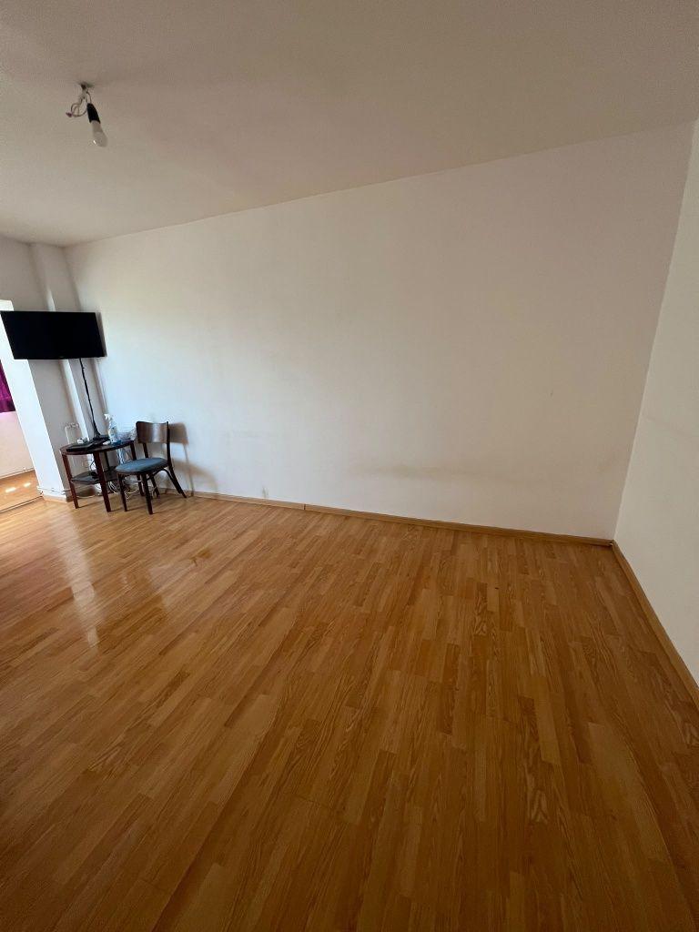 Garsoniera de închiriat Bulevardul București - imagine 1