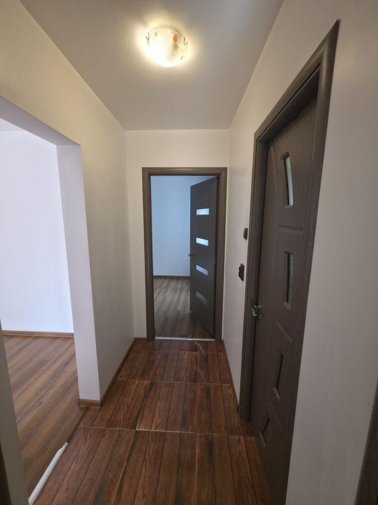 Inchiriere Apartament 3 Camere Vest Baraolt - imagine 1