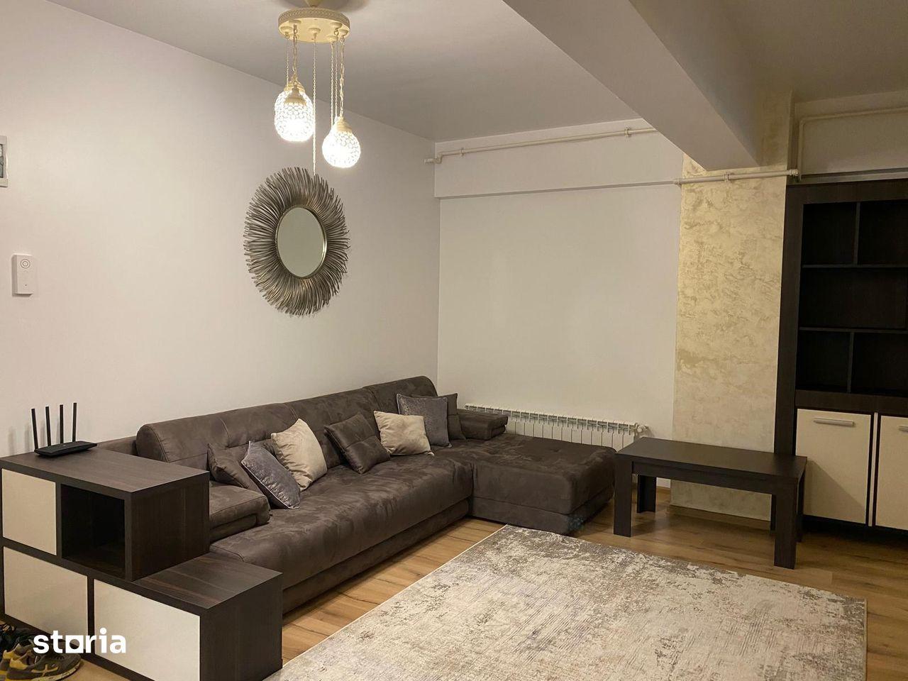 Apartament 3 camere,vest,9 maiPloiești
