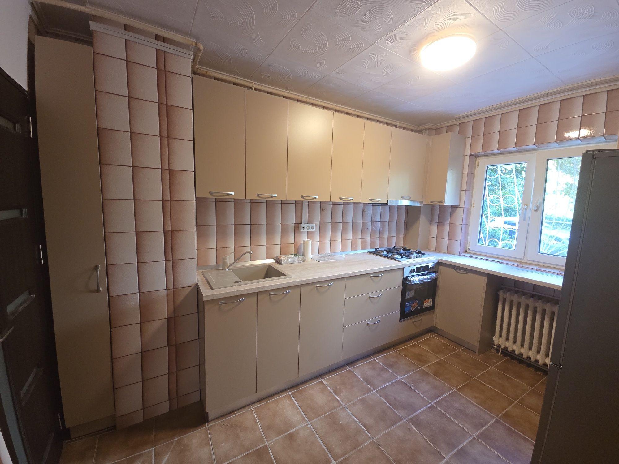 Inchiriere apartament 3 camere Crangasi