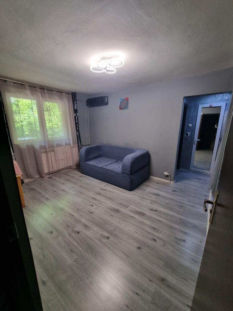 Vand apartament 2 camere