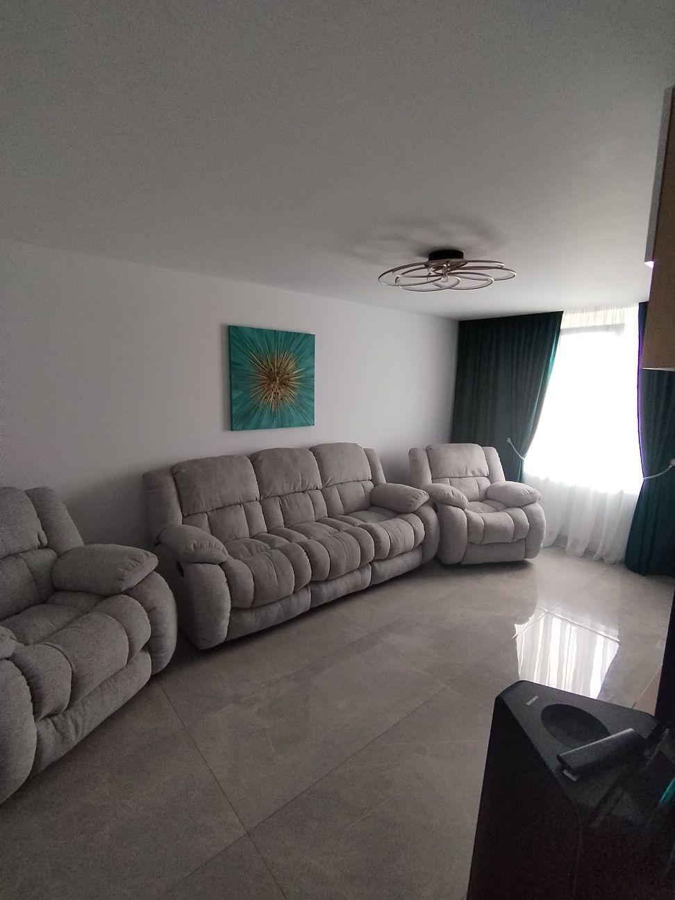 Proprietar vând apartament 3 camere