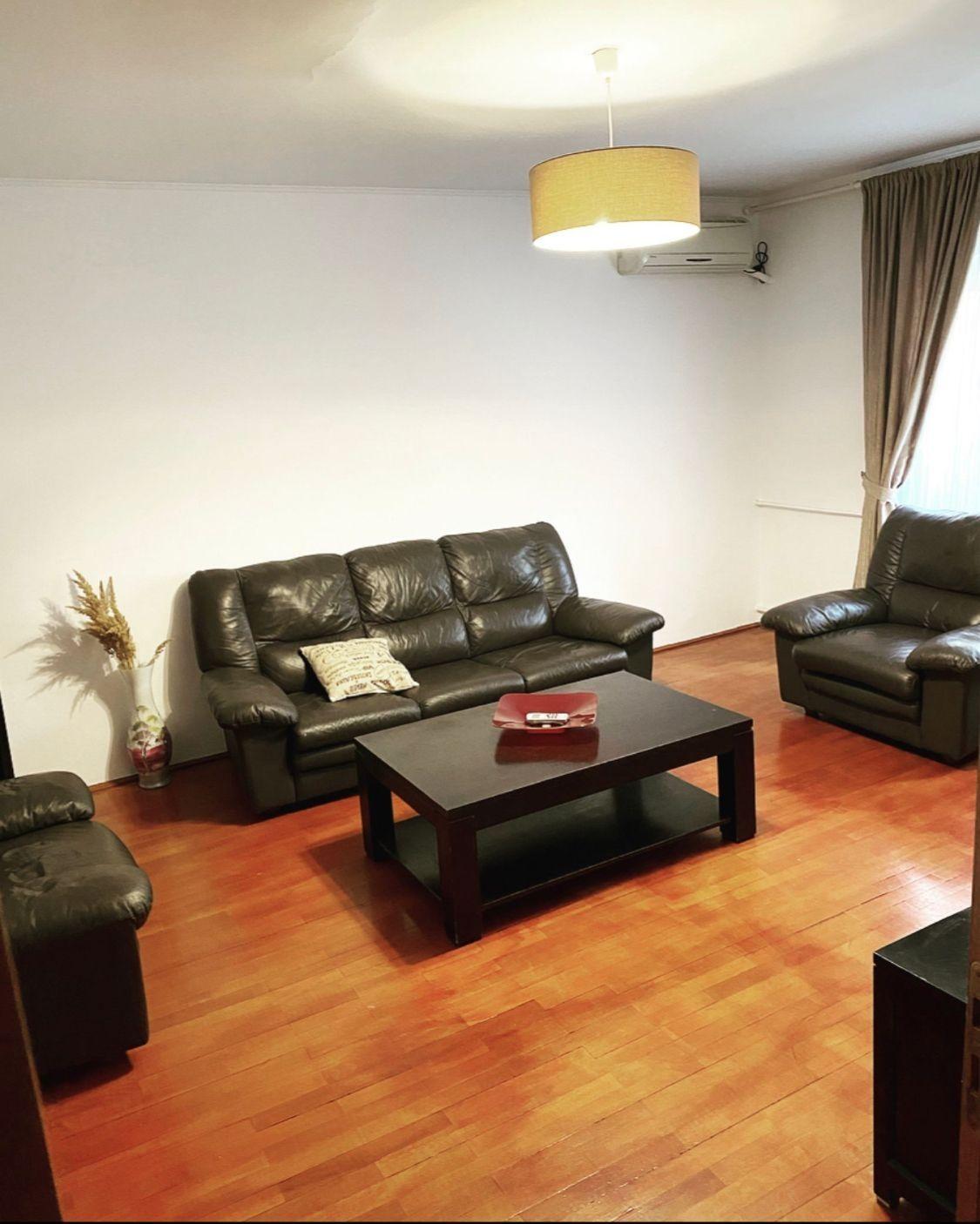 se inchiriaza - Apartament 3 camere - Nerva Traian