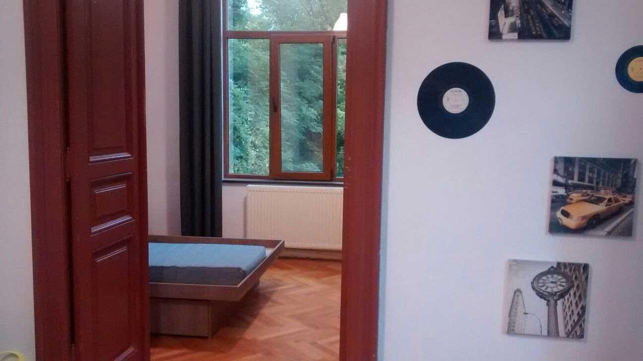 Apartament 2 camere de vânzare – zona Parcul Carol / zona centrală liniștită +boxa +2 spatii depozitare