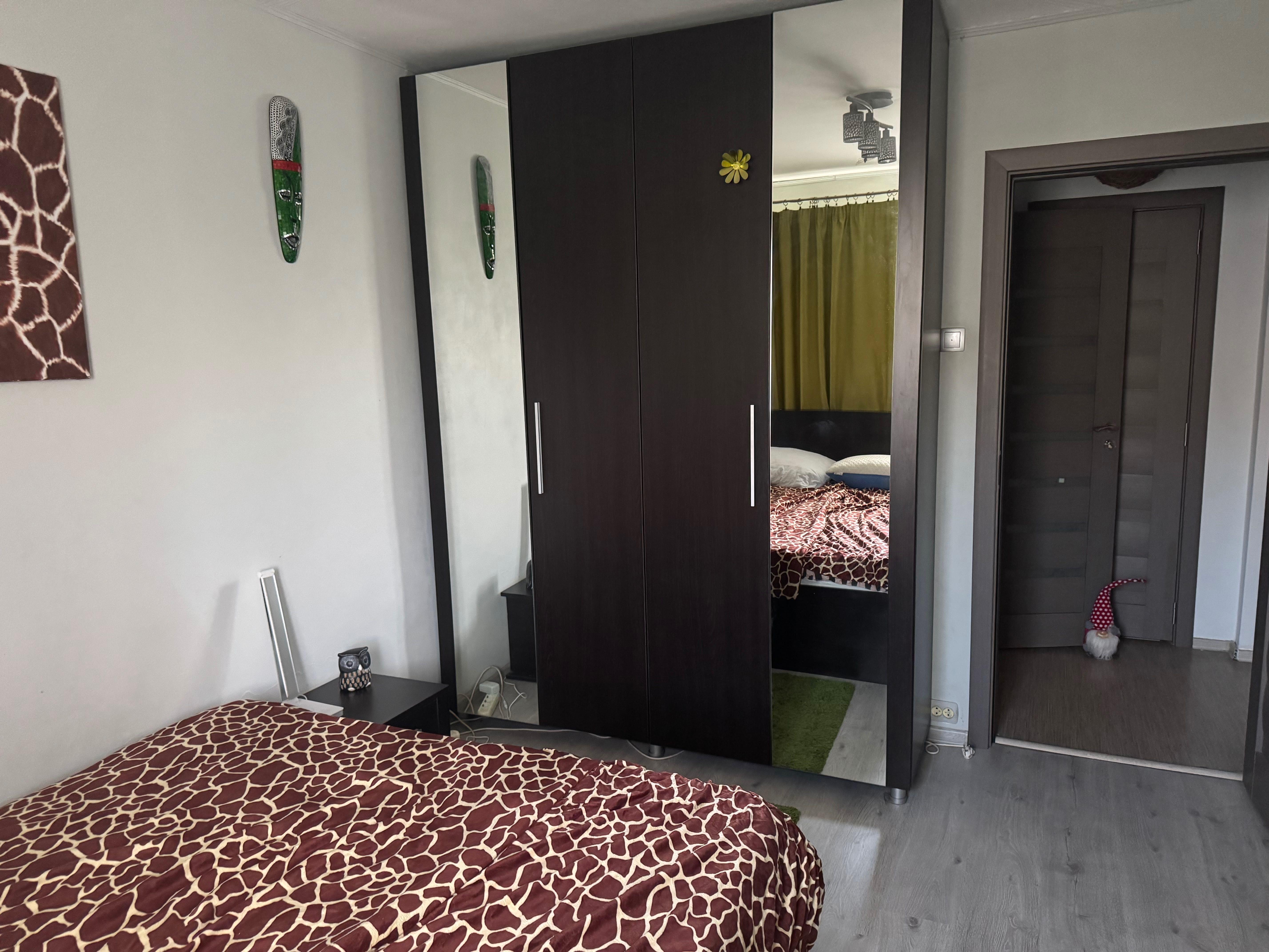 Închiriere Apartament 3 camere zona Piata Străduinței