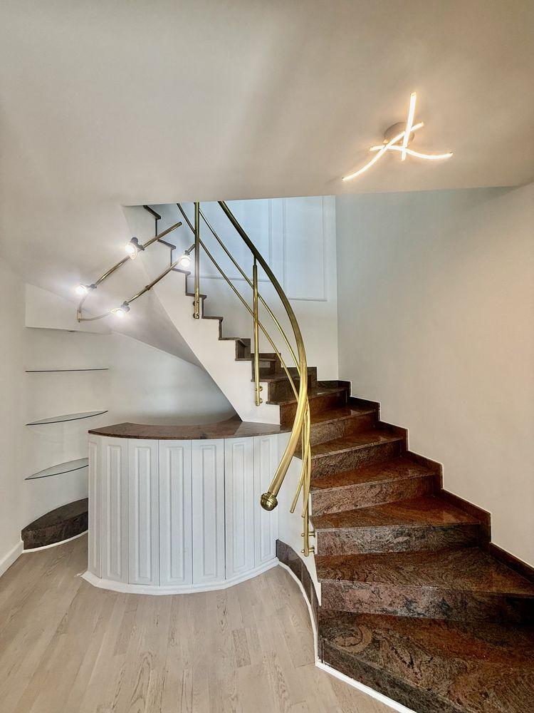 PROPRIETAR inchiriez Apartament 4 camere nemobilat