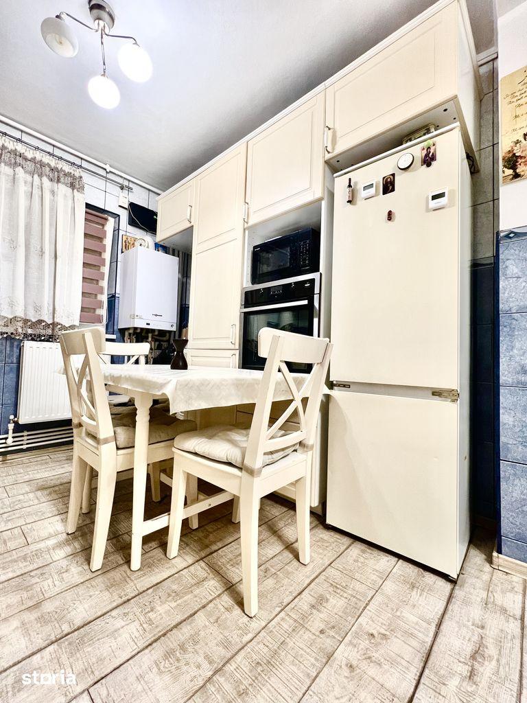 Apartament 2 cam decomandat Rahova centrală proprie, parter, bloc 1985