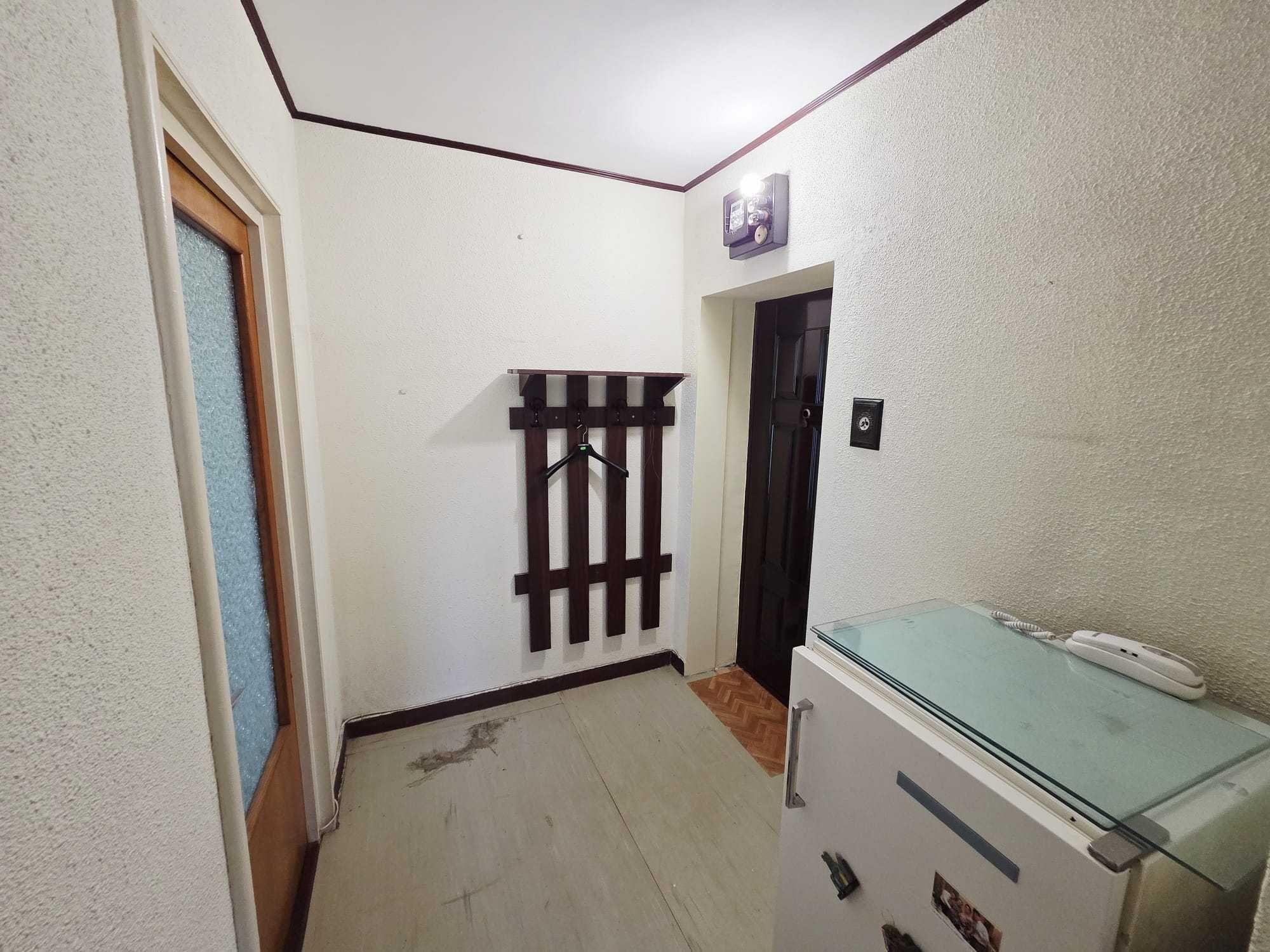 Apartament două camere, Romancierilor, sector 6 - imagine 1