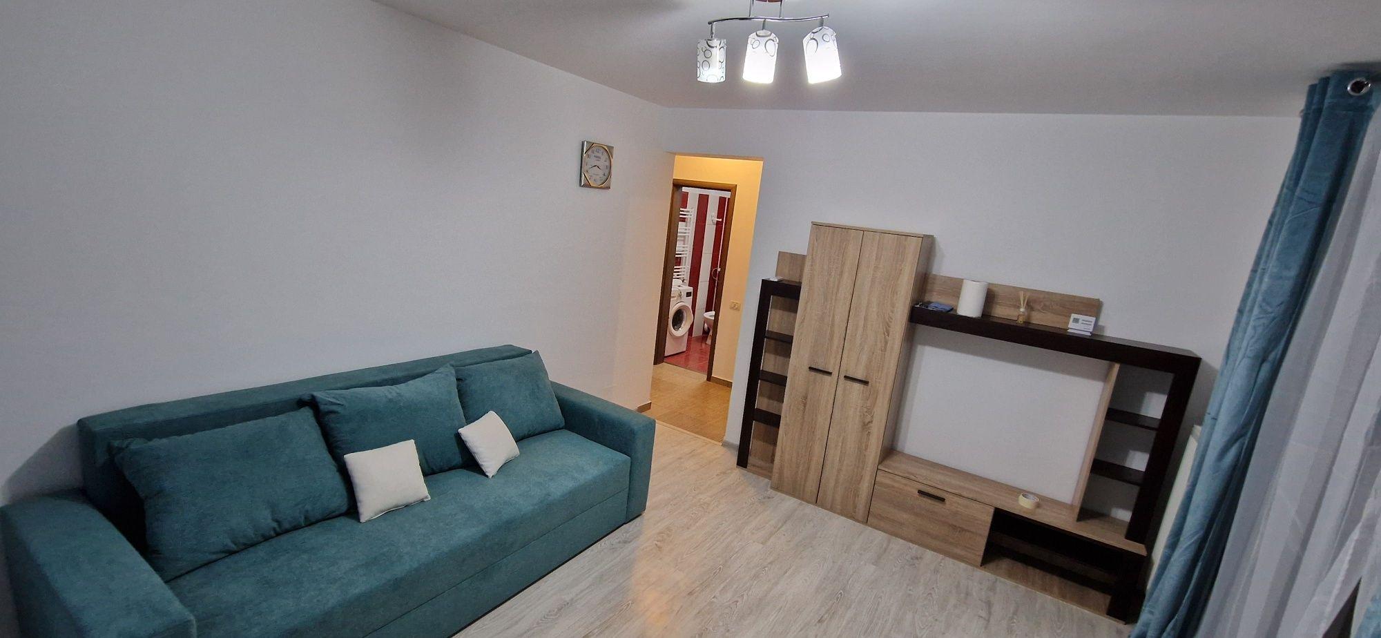 Apartament cu 2 camere de inchiriat