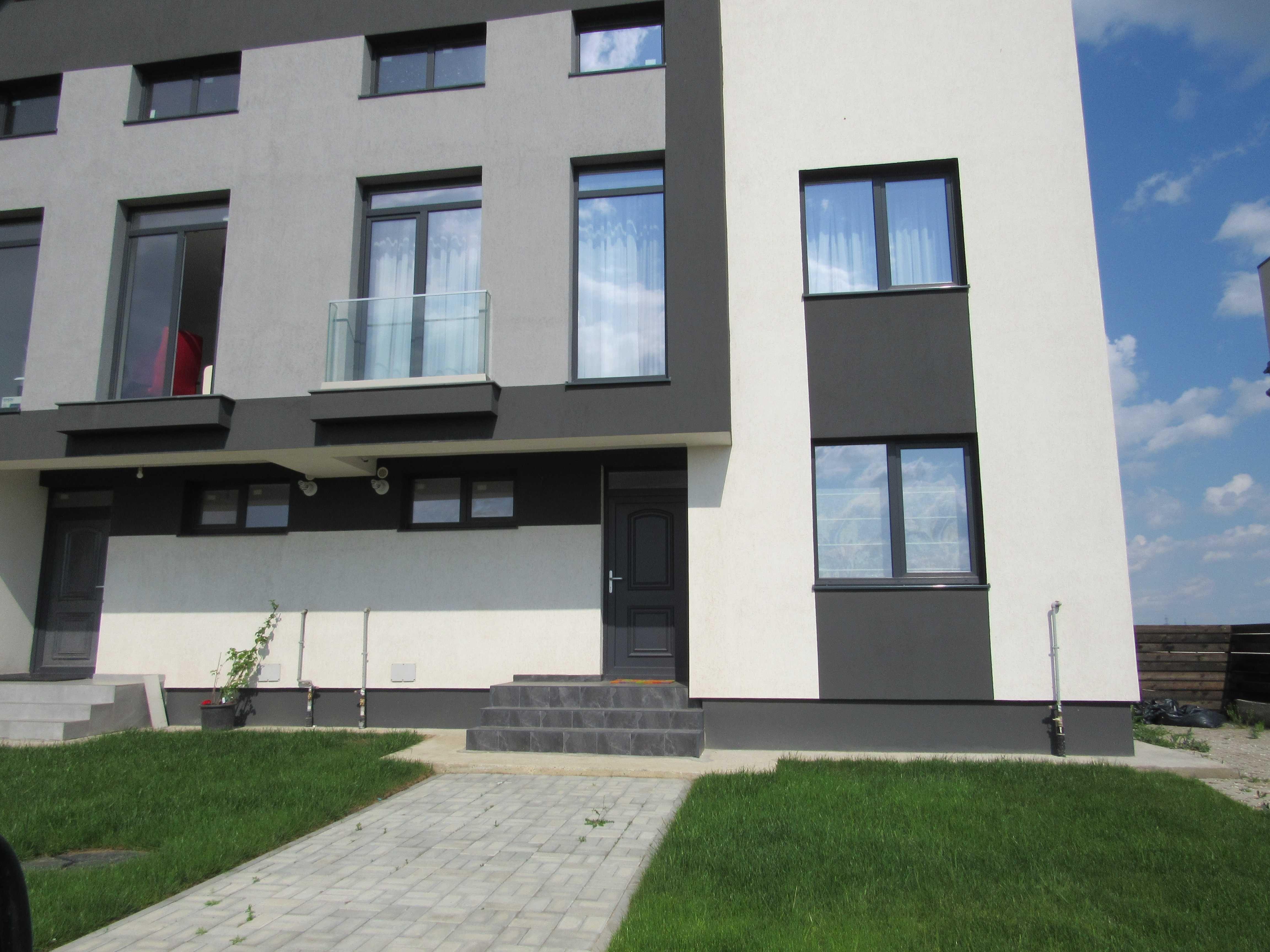 CASA / VILA DOMNESTI- mobilata / utilata lux- disponibila imediat