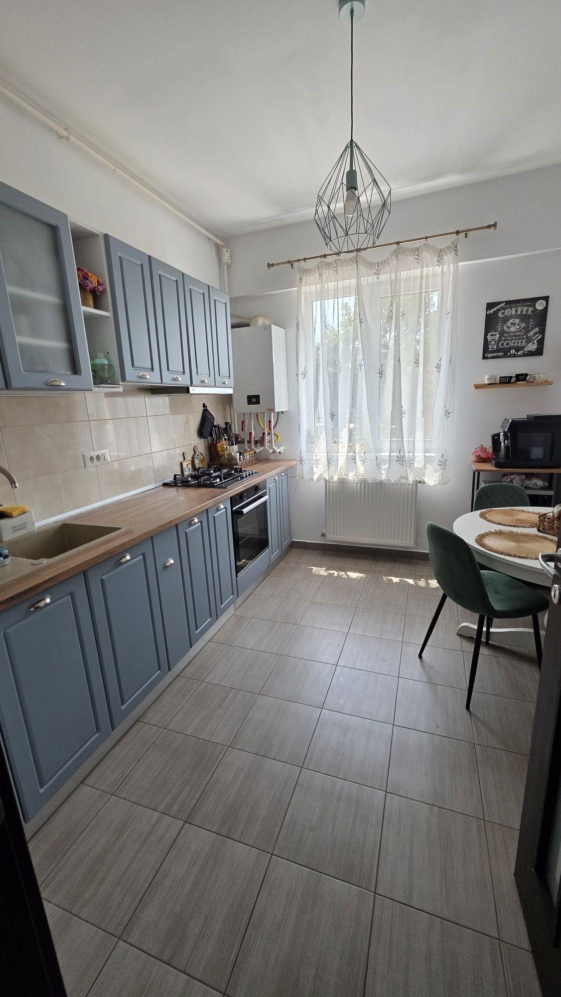 Apartament 2 camere de vânzare