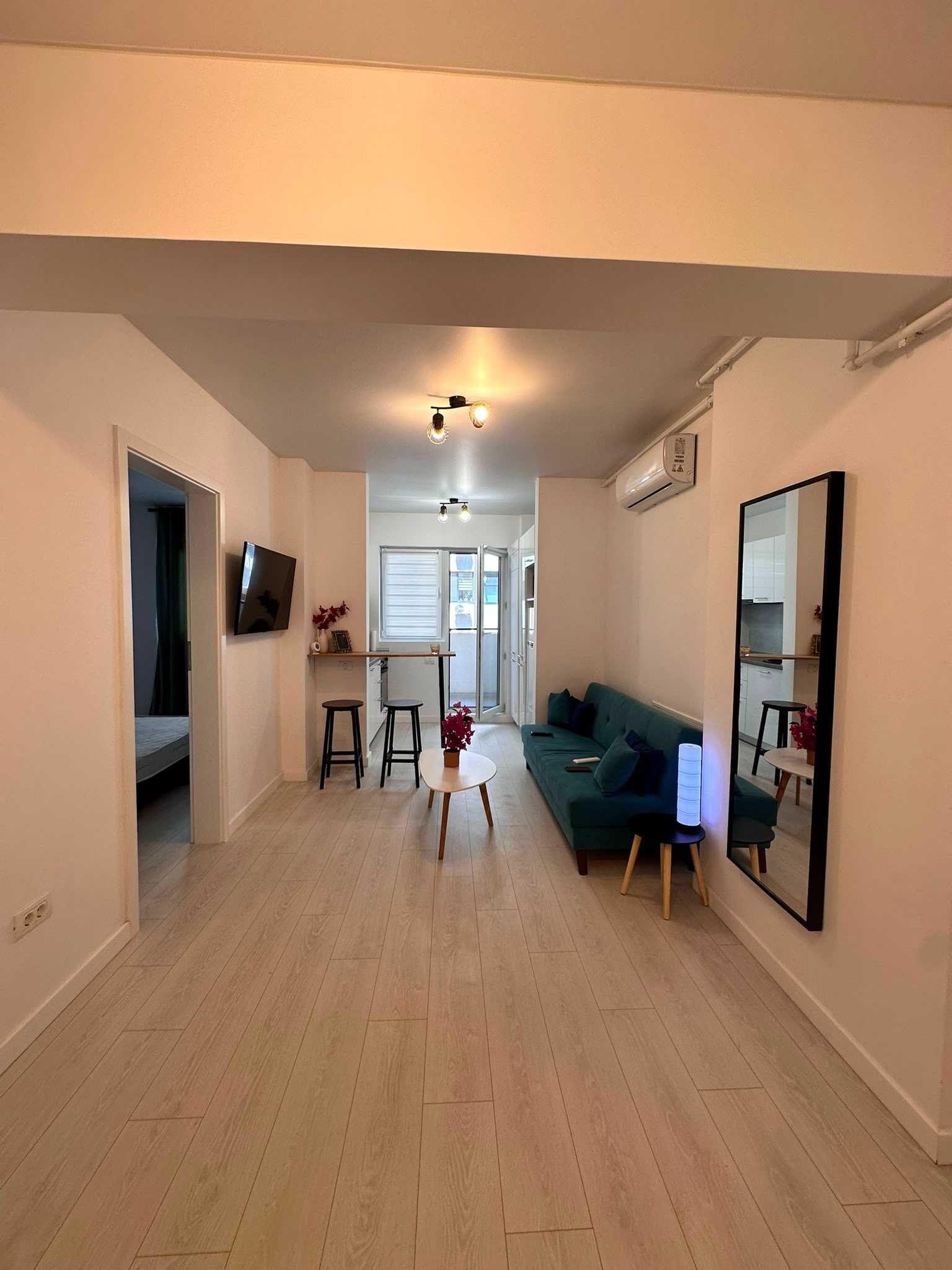 De închiriat – Apartament 2 camere / Studio – Str. Biruinței 81