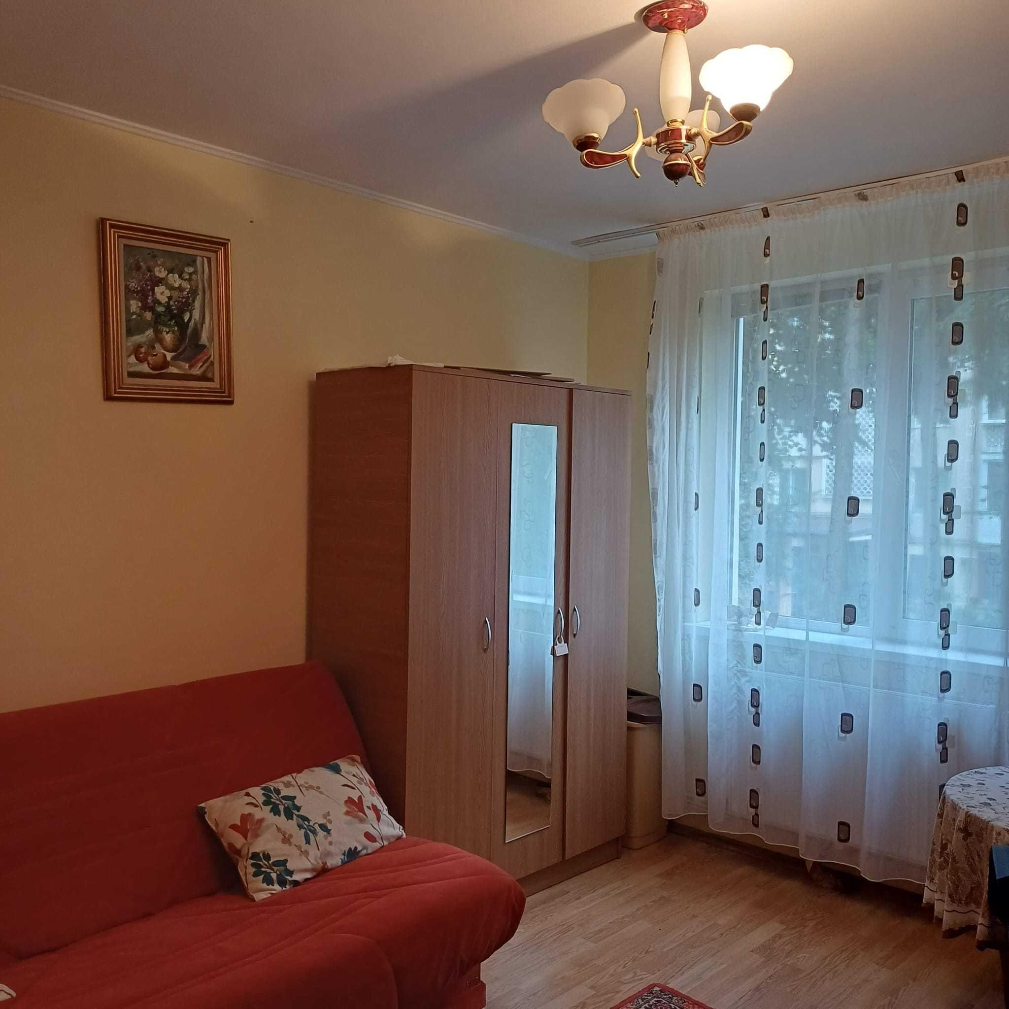 Apartament 2 camere semidecomandat de vanzare, cartier Ceair,strada Florilor