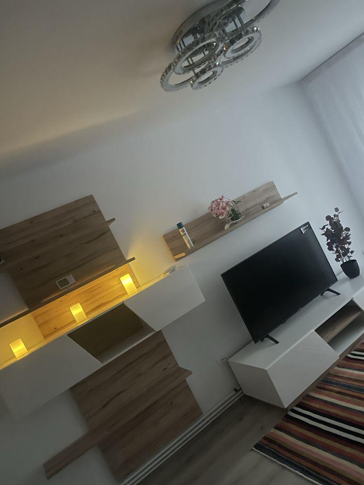 Inchiriez Apartament 3 camere