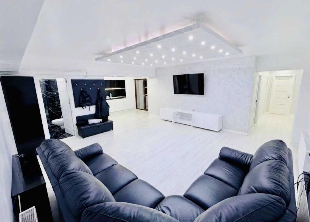 Inchiriez apartament 3 camere ultracentral, loc de parcare asigurat, mobilat, complet utilat!
