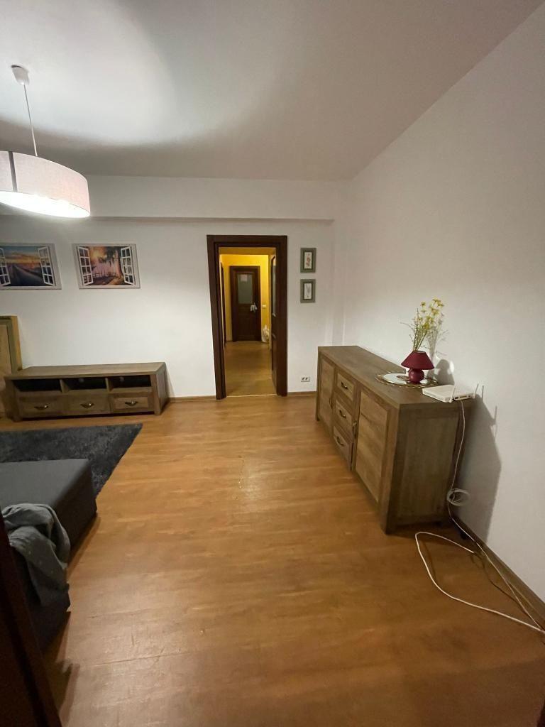 Apartament 4 camere finisaje lux