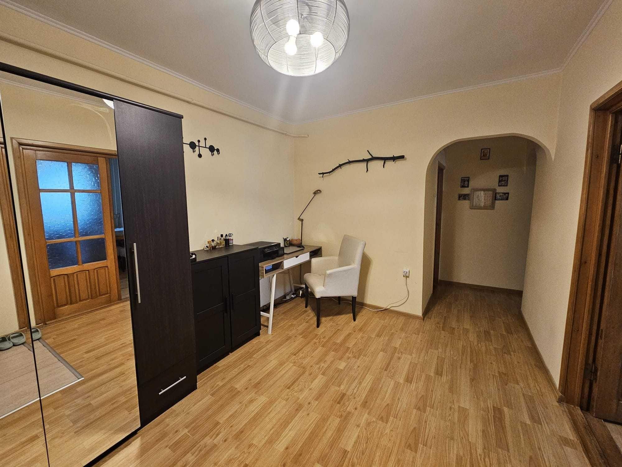 Închiriez apartament 2 camere – Iași, zona Canta, Str. Rampei – 450 €/lună
