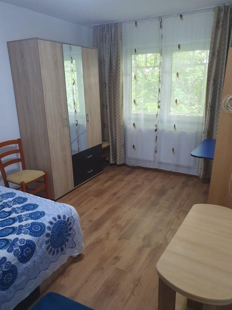 Inchiriez apartament 1 camera