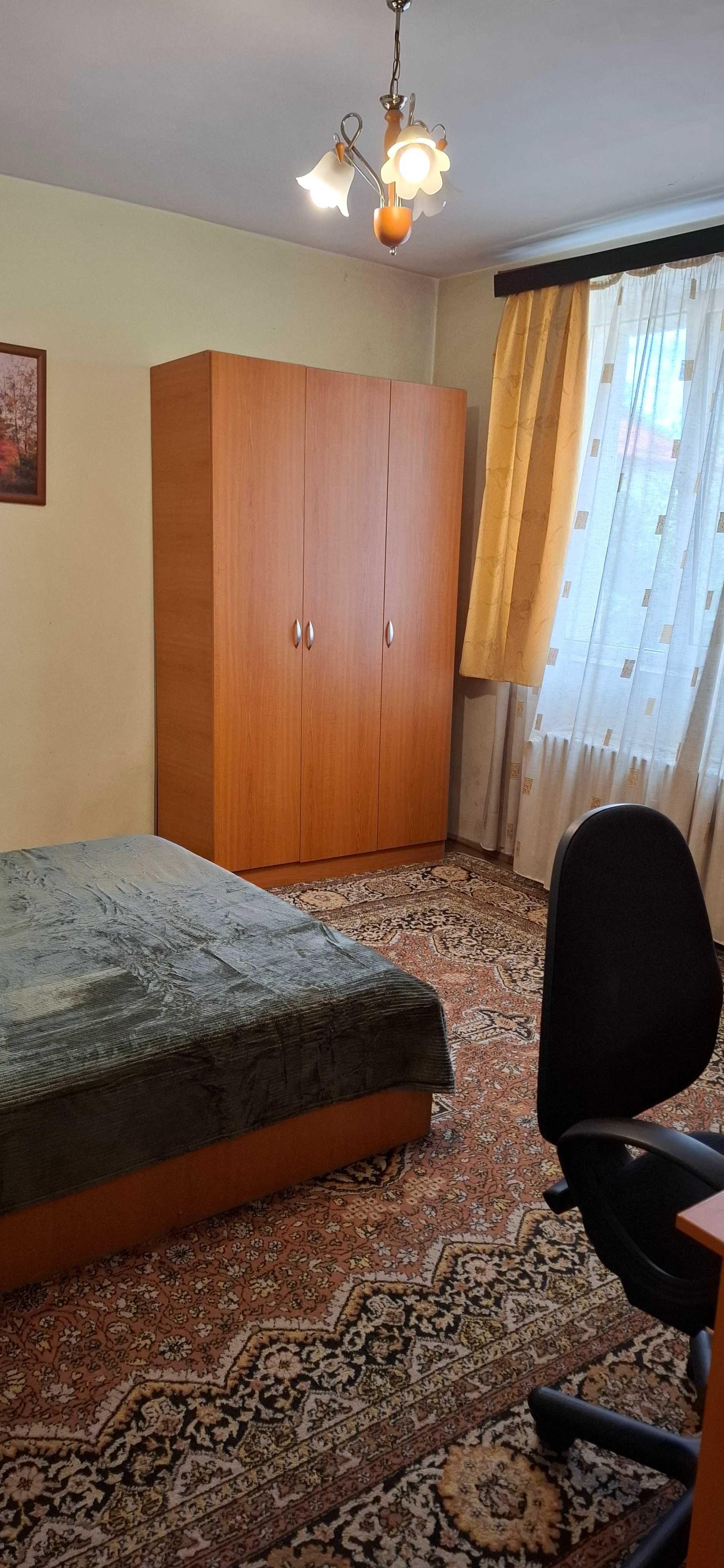 Inchiriez apartament 2 camere
