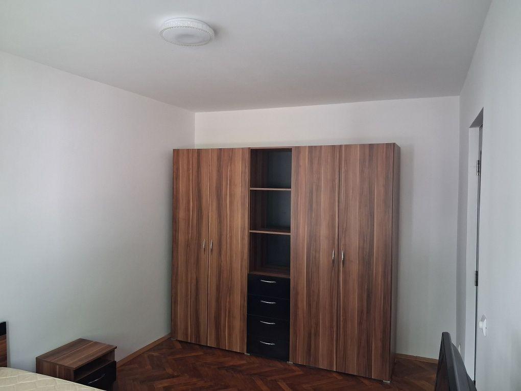 Închiriez apartament 2 camere Palas - Podu de Piatră - Cantemir