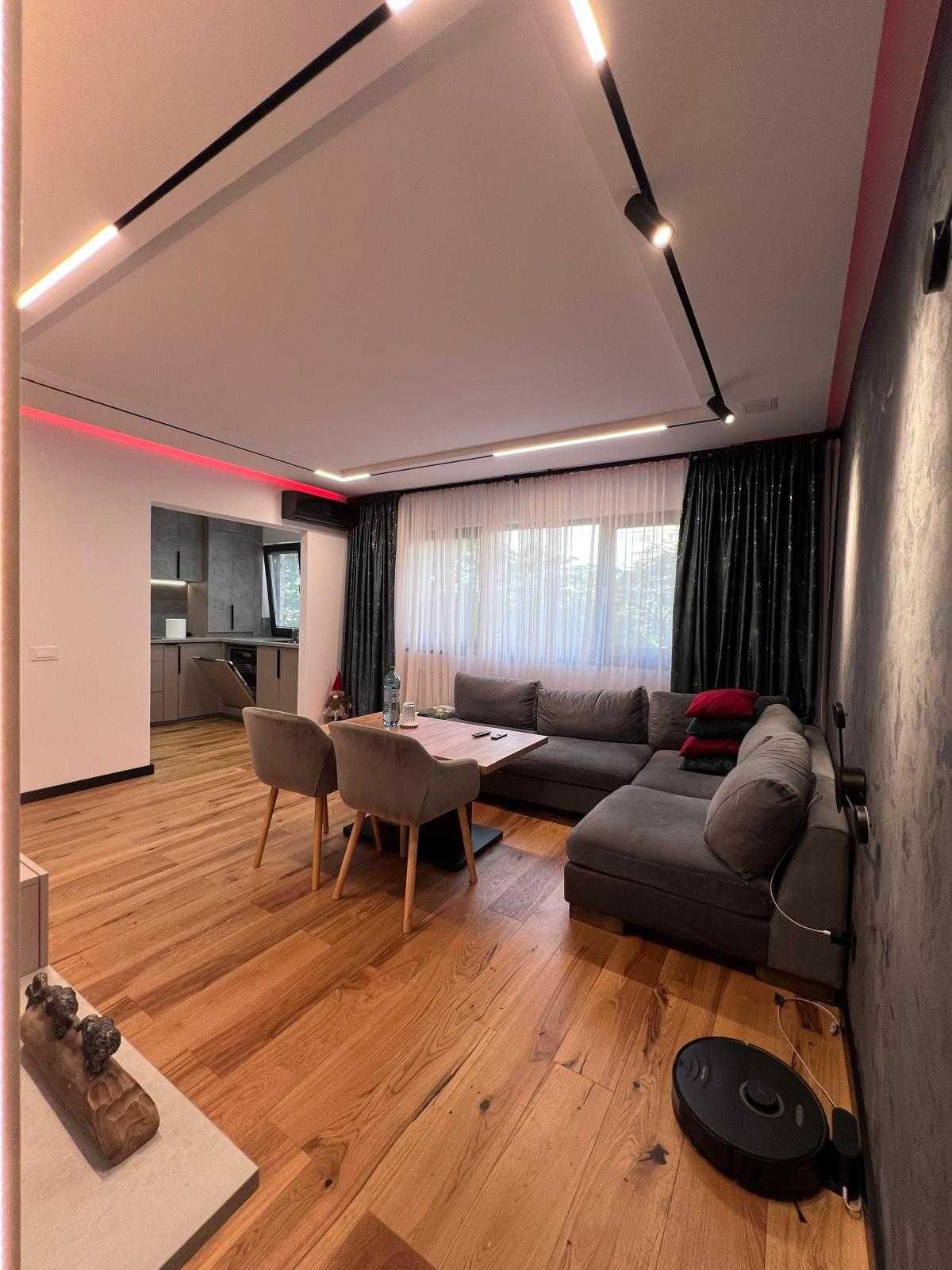 Închiriere apartament 3 camere Palas