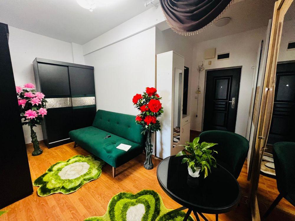 Vand apartament etajul 1 ared uta