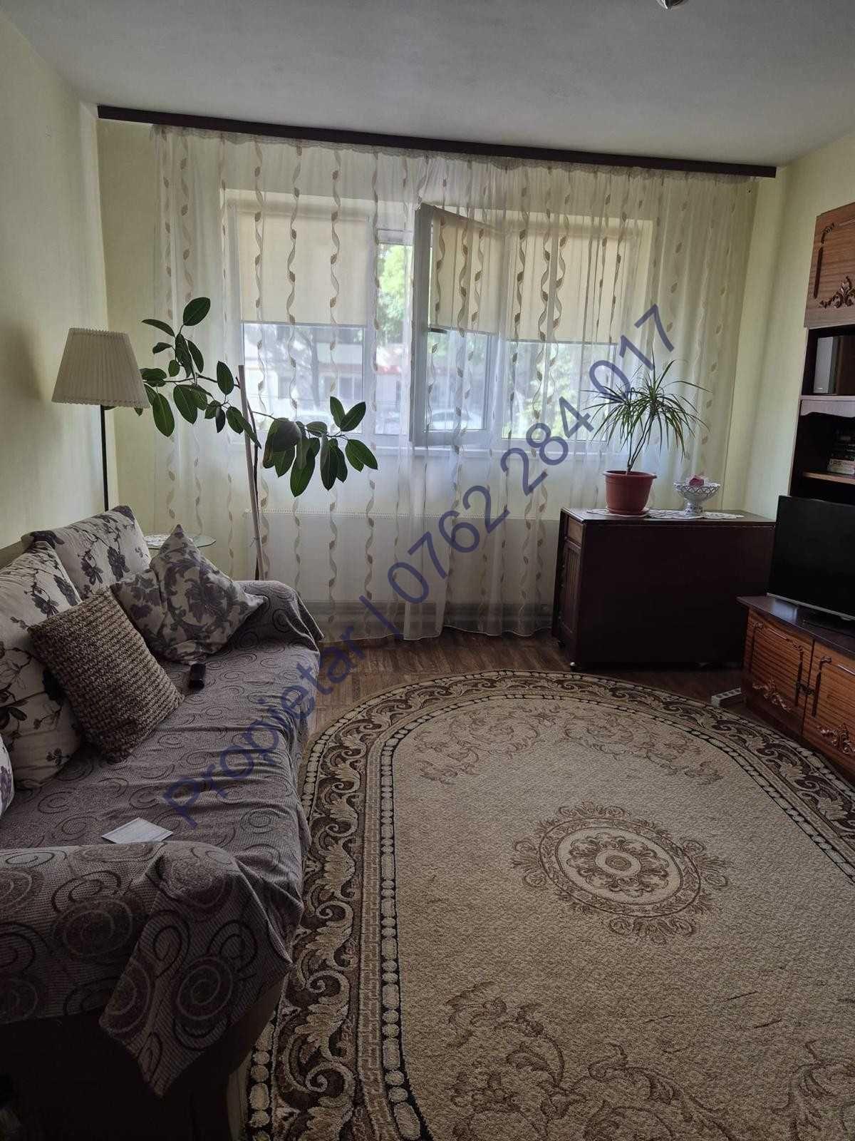 Vand apartament 2 camere | Zona Micro5 - Scoala nr 16