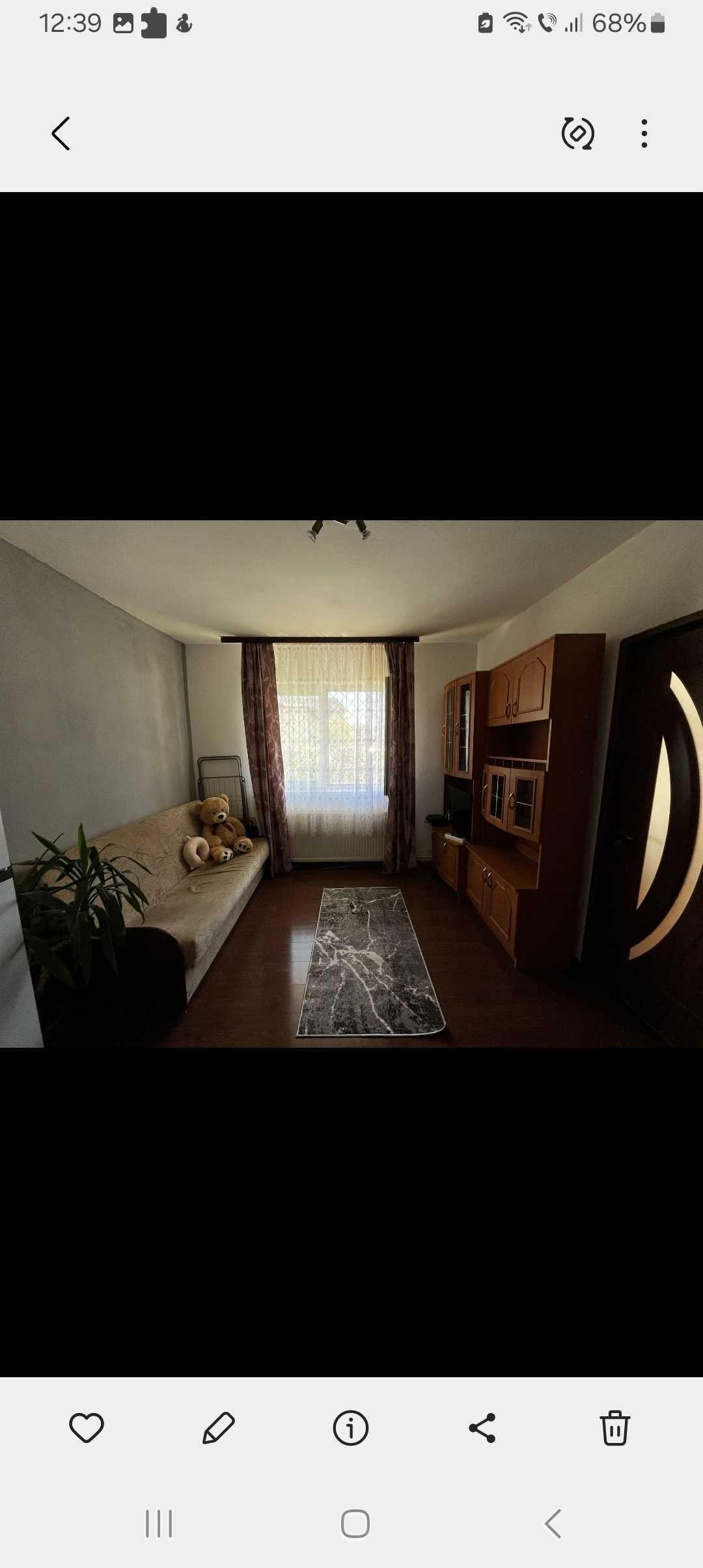Inchiriez apartament 300 euro