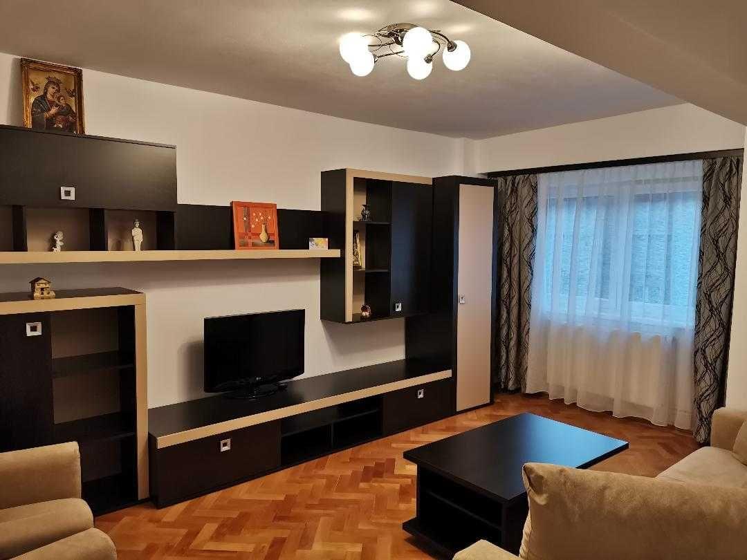 Inchiriez apartament 2 camere, zona centrala Sibiu