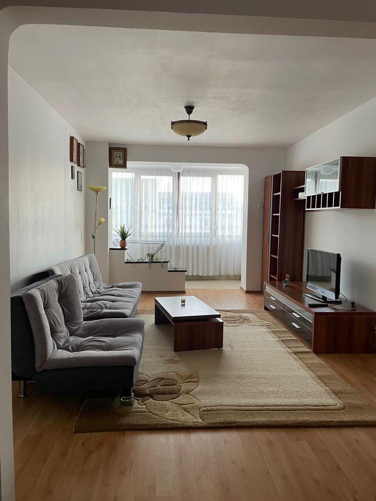 Inchiriez apartament