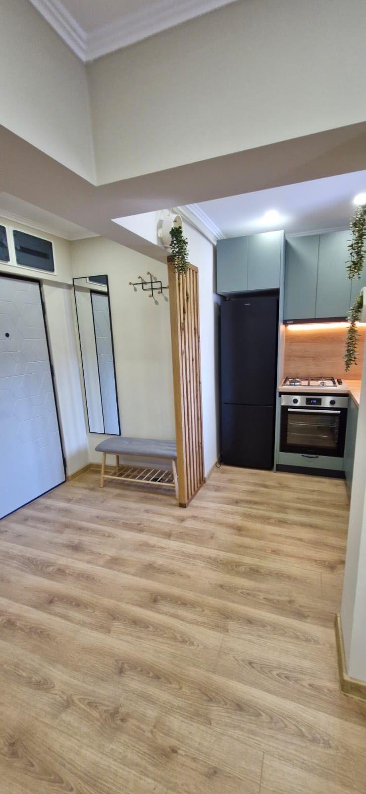 Închiriez apartament 3 camere