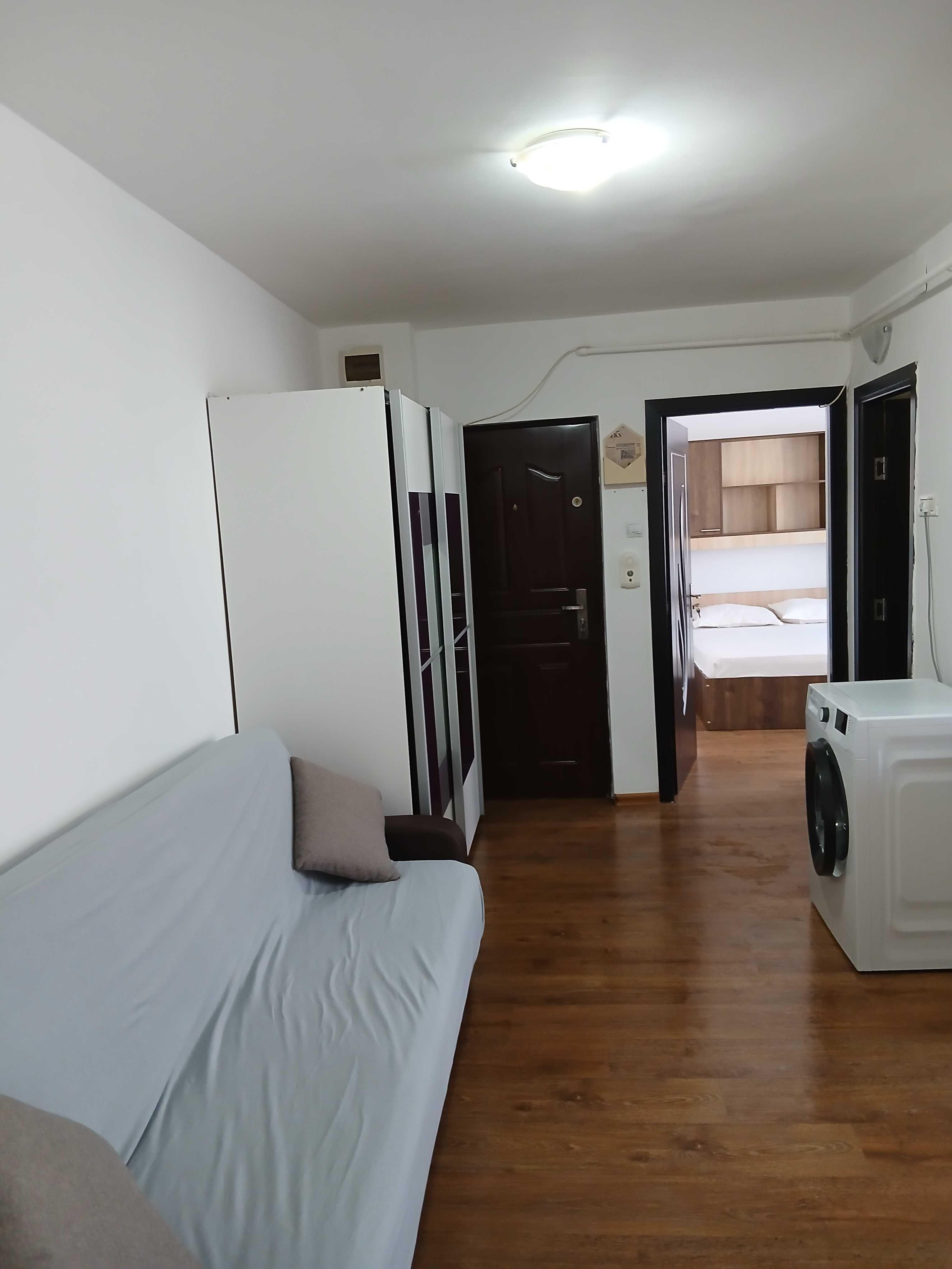 Persoană fizică închiriez apartament cu două camere - imagine 1