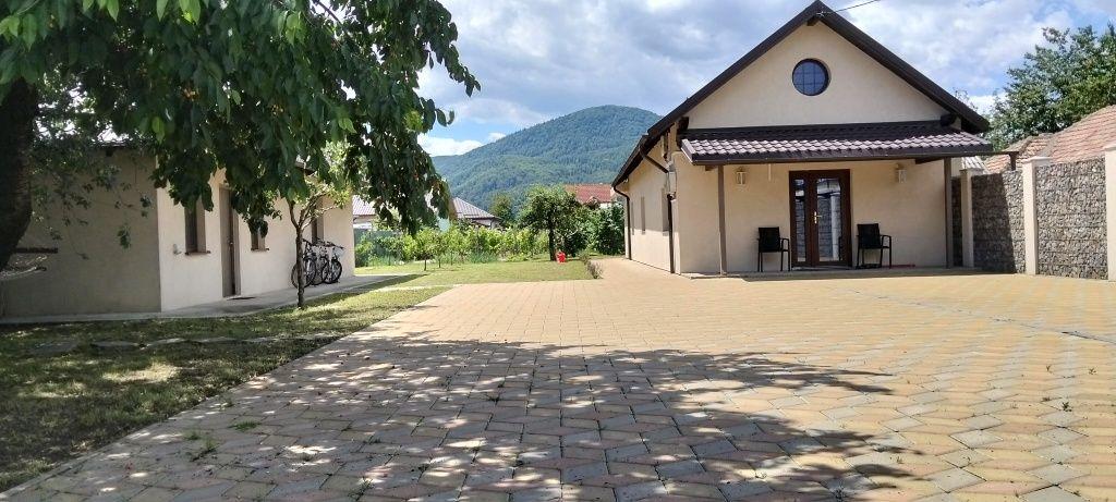 Casă terec curte gradina