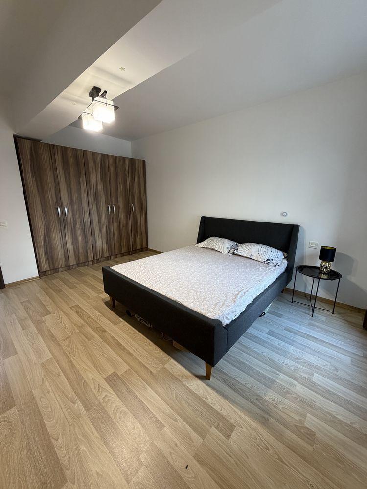 Apartament de inchiriat ultracentral -> str.Crinilor Nr.8