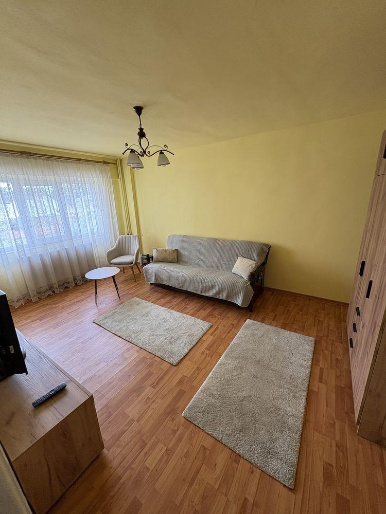 Inchiriez apartament 2 camere Targoviste-Centru