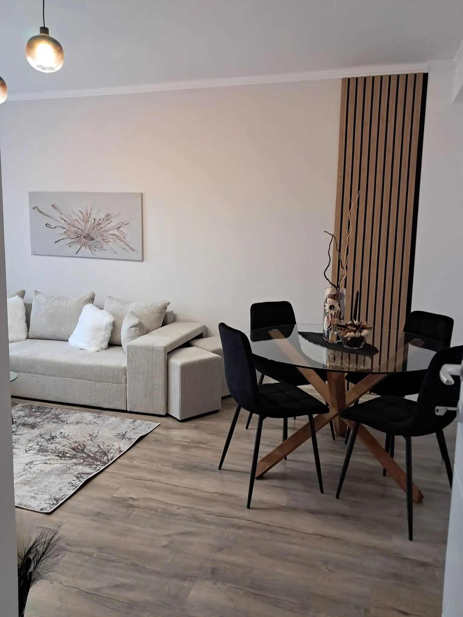Apartament finisat NOU decomandat
