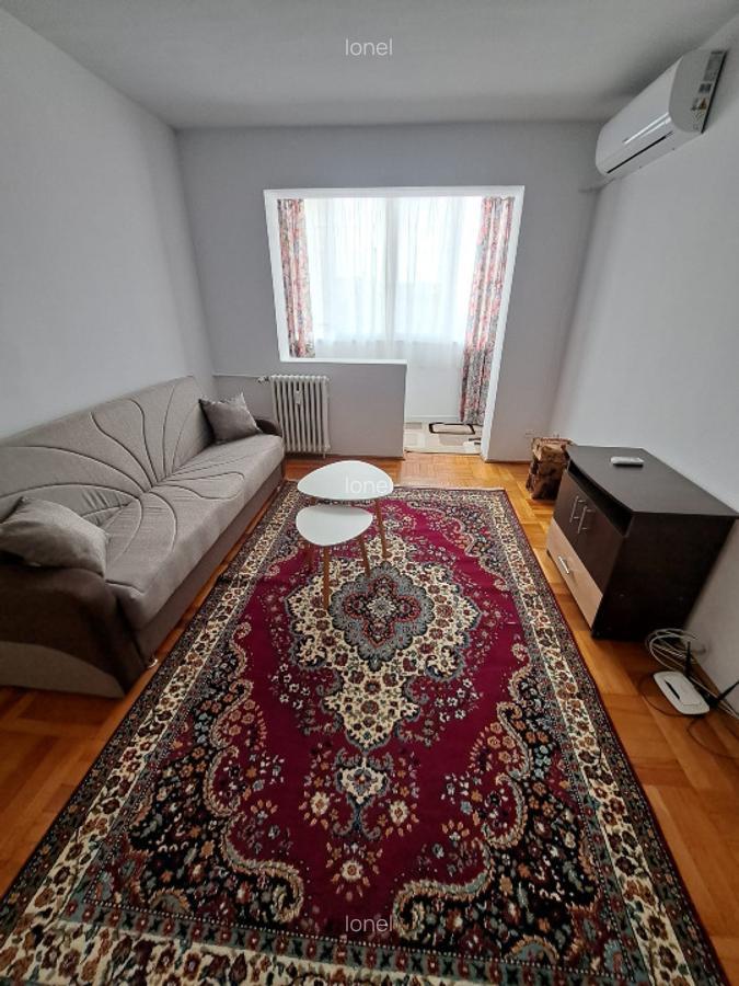 INCHIRIEZ apartament 2 camere in VLAICU (Lebada) 260 euro
