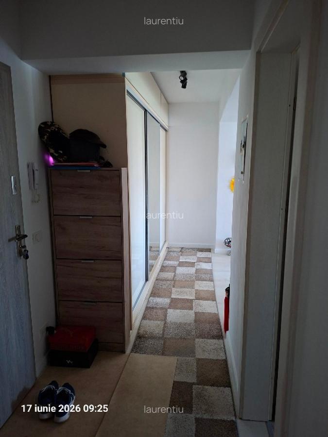 Apartament de vânzare mobilat, utilat