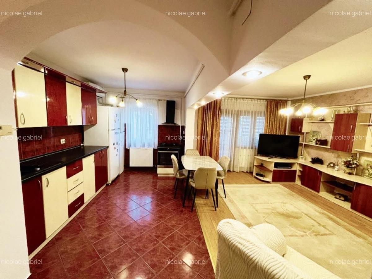 Apartament 4 camere – ultracentral, Zona 2 Stejari -119.000 EUR - imagine 1