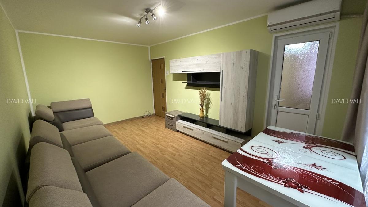 Apartament 2 camere Micro 17, Bloc C15