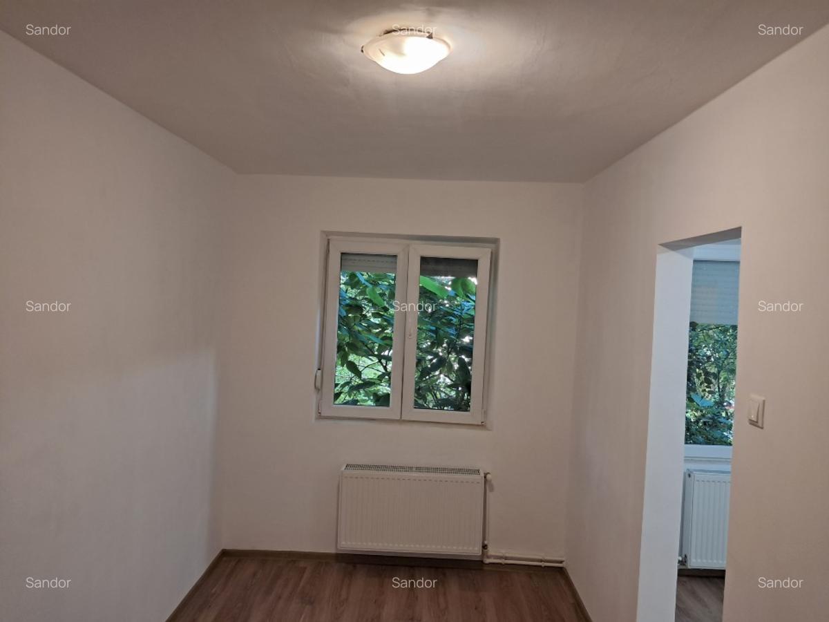 Apartament cu 3camere - imagine 1