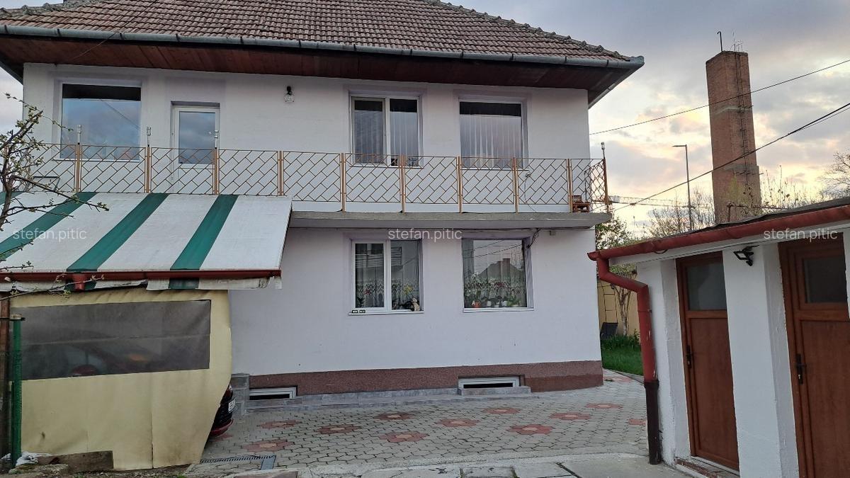 CASĂ SPAȚIOASĂ CU POTENȚIAL DE DEZVOLTARE – SIBIU, str. Negoi - imagine 1
