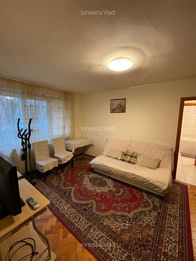 Apartament 2 camere de vanzare zona Vasile Lucaciu
